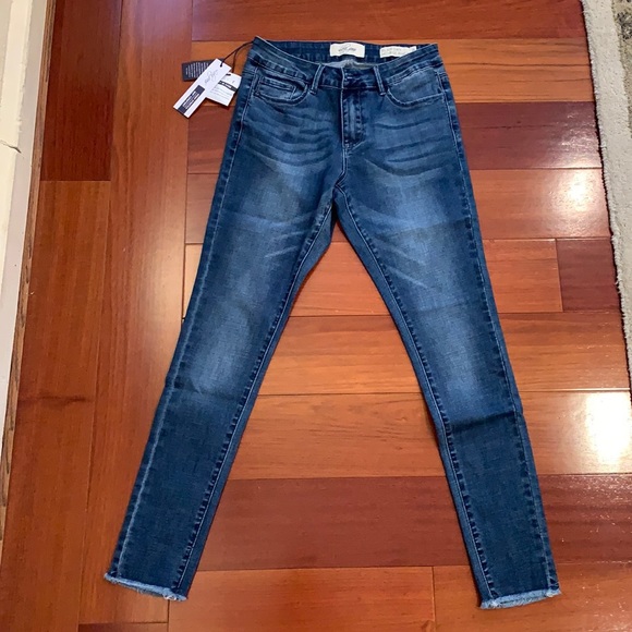 Lola mid-rise ankle jeans 👖 - Picture 1 of 10